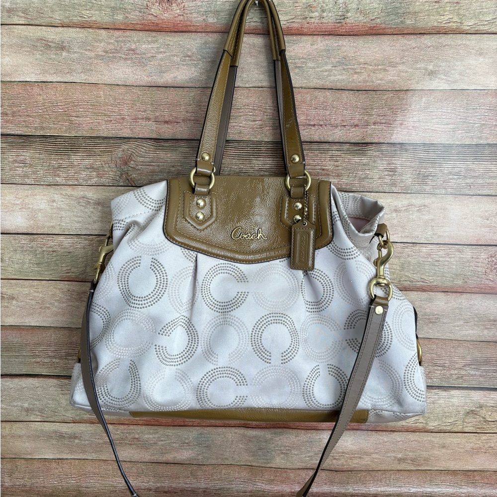 SOLD Vintage Y2K Coach White and Tan Signature Tote Bag